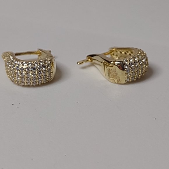 Very Pretty Little Gold Tone 925 China Hoop Earrings - Picture 2 of 14